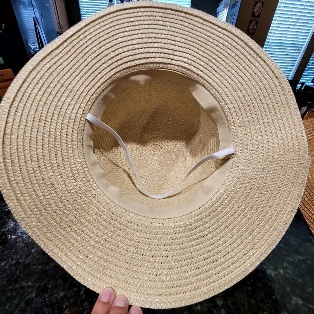 N/A women gardening